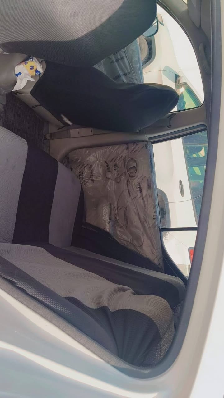 السلام عليكم
مكلف بالنشر
نيسان سني هندي 21
سنوية تنتهي بشهر السادس 
بيها مكانات بارد بدون حادث قوي 
كير مكينه تبريد تدفئه كفاله
سعر 108$
السياره شوف العين تجي وتقتنع
مجال بسيط حك الجيه
العنوان / البصرة /القبله 
‏‪ *********** البصرة, العراق
