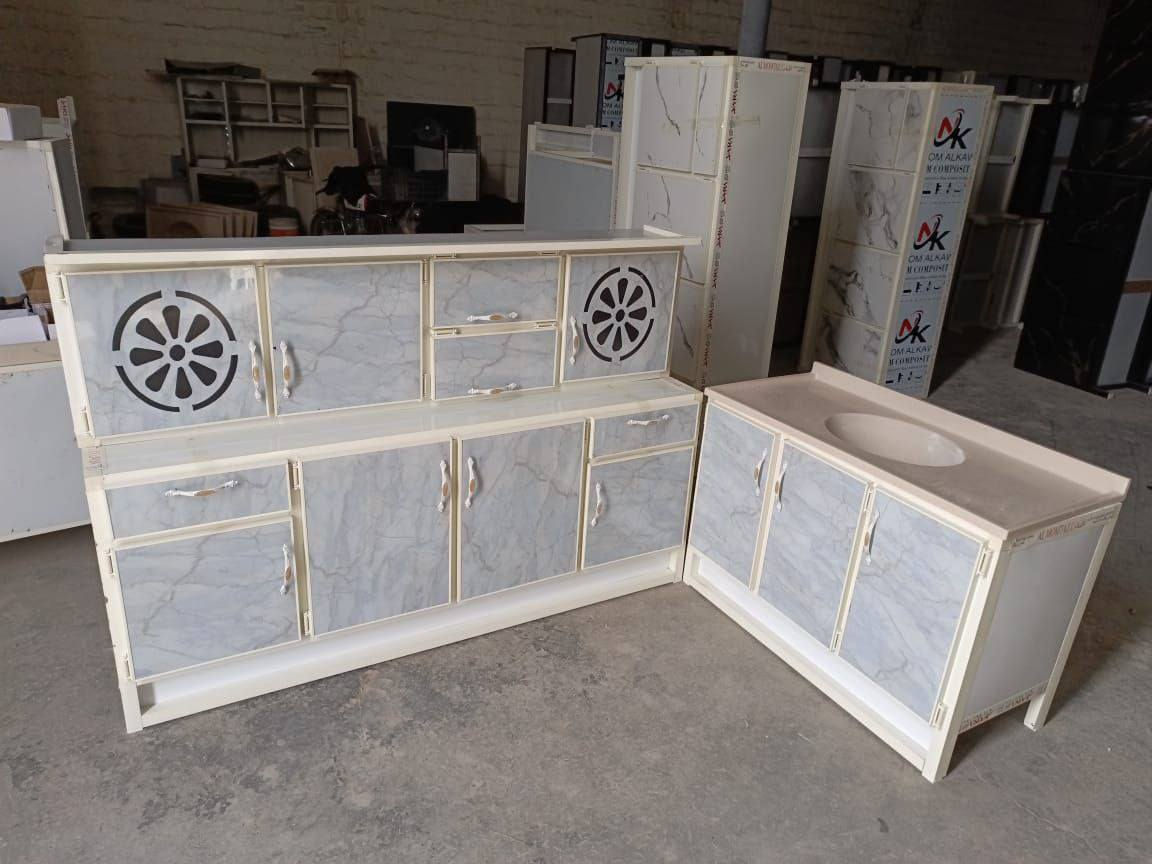 كاونتر مترين مع ملحق مترين مع سنك

مرمر متر و 20 سنك


**إذا كنت صاحب هذا الإعلان وتريد حذفه لأي سبب، رجاءا أرسل رسالة إلى الدعم الفني**