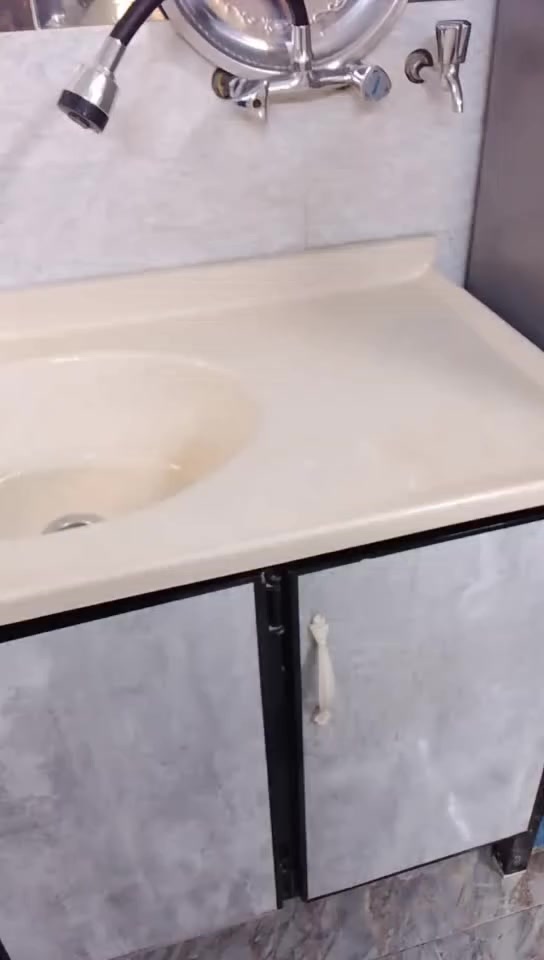 السلام عليكم عندي كاونتر للبيع  سعره 175 وبي مجال بسيط نسبه نظافته 95%


**إذا كنت صاحب هذا الإعلان وتريد حذفه لأي سبب، رجاءا أرسل رسالة إلى الدعم الفني**