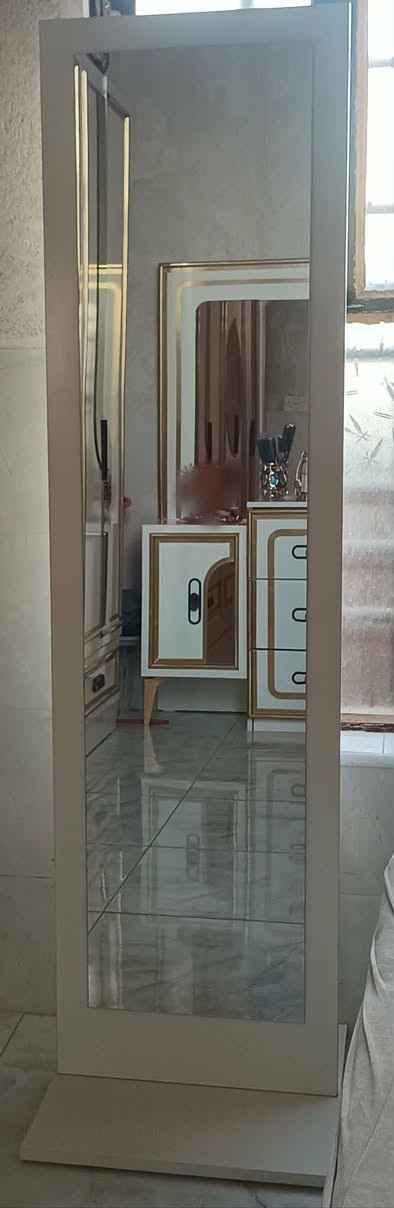 غرفه تركي سعر مليون مكانه بابل سكرين للمنشور وتفضل خاص مندوبه عندك غرفه للبييع دزه ابيع الك


**إذا كنت صاحب هذا الإعلان وتريد حذفه لأي سبب، رجاءا أرسل رسالة إلى الدعم الفني**