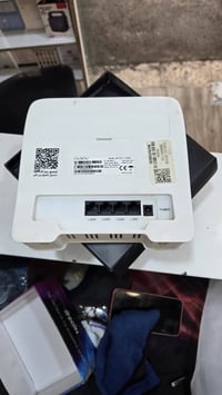 راوتر زين ابو شريحة 4G  مستخدم قليل مع كامل ملحقاتة رقم السعر 45 الف ي...