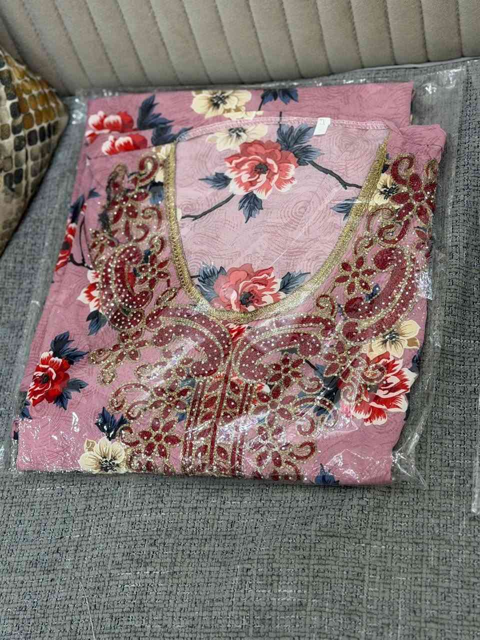 مخور حرير  جميع القياسات. السعر ١٥ التوصيل مجانيّ


**إذا كنت صاحب هذا الإعلان وتريد حذفه لأي سبب، رجاءا أرسل رسالة إلى الدعم الفني**