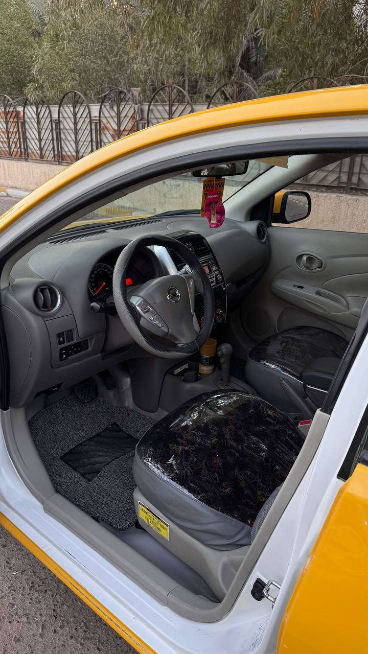 سلام عليكم من رخصت الادمن المحترم 
نيسان صني هندي موديل 2022 بليته زركه 
سياره جديده كير مكينه كله نضيف مشتغليها عوازل 
دوشمه عام سياره تخبل بيها تبديل جاملغ امامي 
وبيها معجون جاملغ خلفي 
سياره كبل للشارع كير مكينه تبريد خير من الله 
صور كدامك والسونار واضح سنويه جديده 
هيئه مصفره شرط تحويل مباشر 
مكاني بغداد شهداء بياع سعرها.      95 مجال بصيط 
***********
