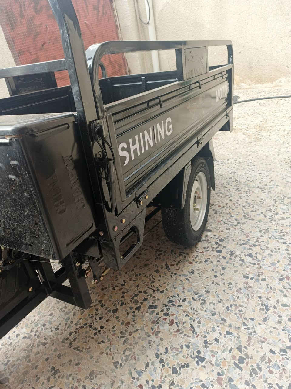 سلام عليكم ستوته اللبيع جمره كمرك وراق كامله زيرو موديل ٢٠٢٣ سعر تلاثه مليون وبيه مجال *********** مكان النهروان
