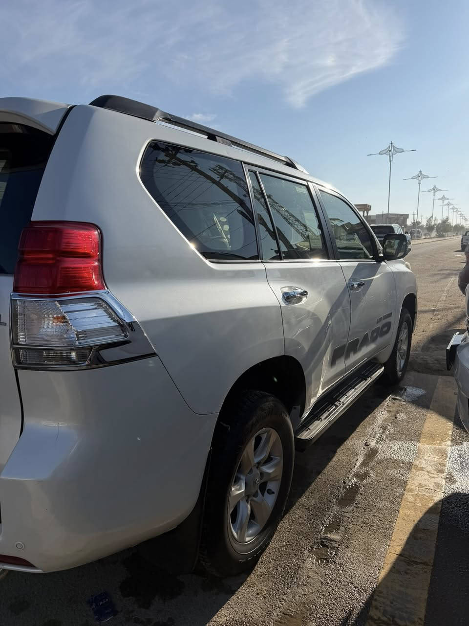 برادو 2013 جديده بمعنى الكلمه مكفوله من بارد وتبديل وصبغ
ماشيه 151 الف حقيقي موصفات TXI ومعروف موصفاته 4 سلندر رقم بغداد بسمي صدر جديد تخم تاير جديد سياره مال جناي مكاني صلاح الدين قضاء الدجيل 
سعر 273 

هاتف / ***********
