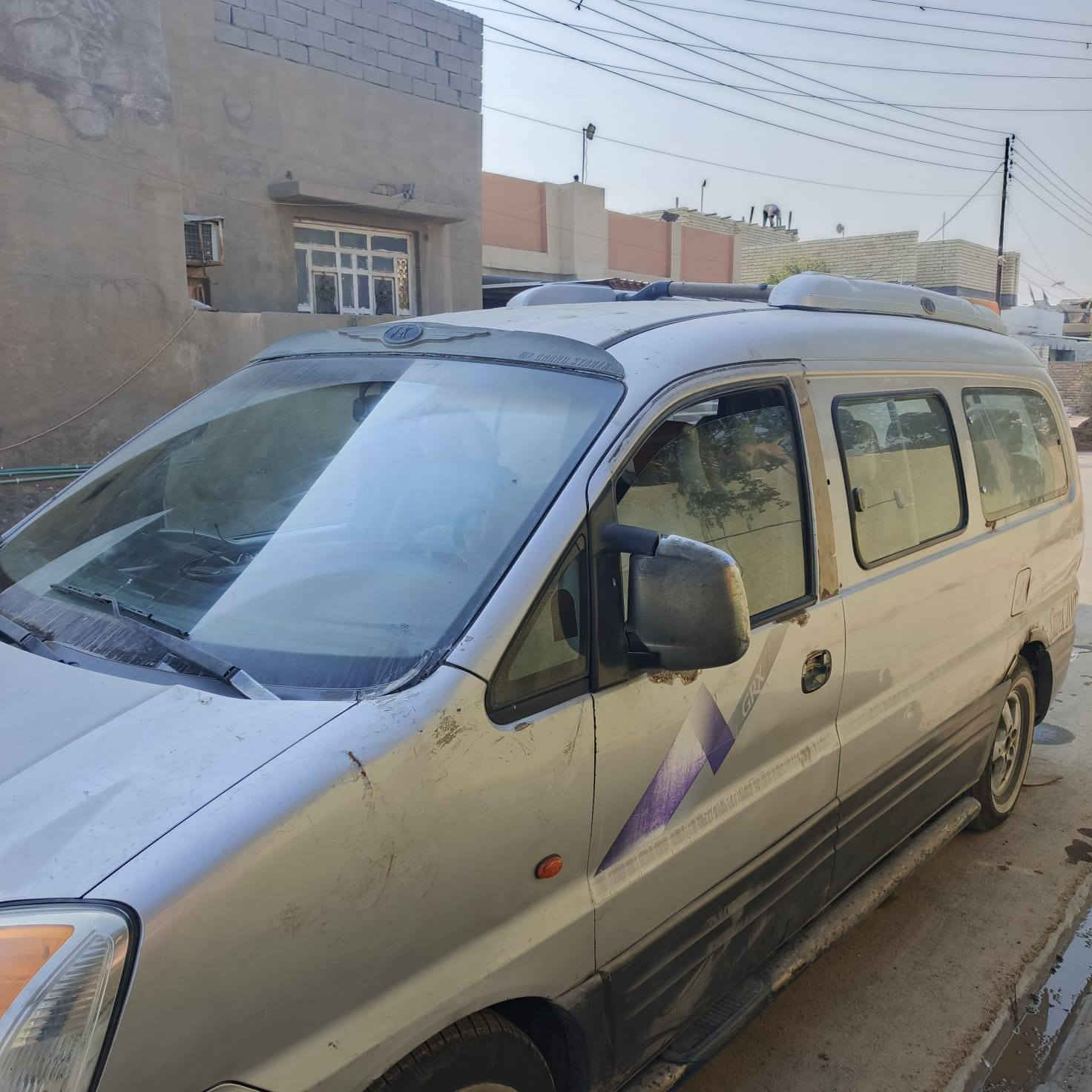 استاركس موديل 2007 رقم واسط
مكينه جديده قبل شهر مشدوده 
شواصي نضيفات السياره حلوه 
المكان واسط الصويره السعر ٧٠وبيه مجال رقم الاتصال ***********
