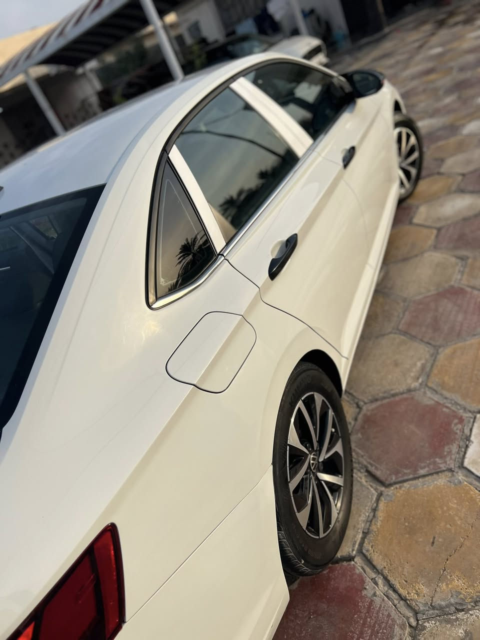 VW JETTA S 2024 

كير عادي ماشيه 48 الف حادثها باب وهلال الجاملغ الخلفي الباب مبدل اصلي نفس اللون والهلال مصبوغ والبنيد فتح براغي فقط وصور الحادث عندي والايرباكات طاكه والباقي كفاله كير مكينه صدر حداديه تخم تاير كله جديد مواصفات S عاديه واني ناشرها بكروبها يعني معروفه مواصفاتها بيها عازل حراري امريكي اصلي رقم بغداد باسمي عارضها ب 158 وبيها مجال مكانها بغداد التاجي ***********
