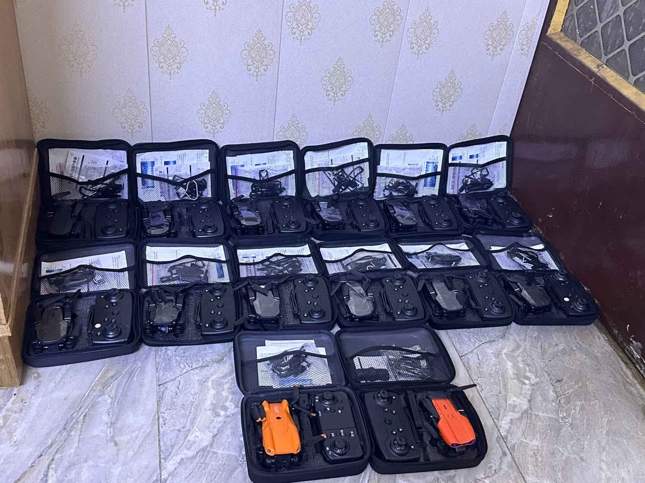 سلام عليكم توفرت درونات e88 pro 14 قطعة القطعة الوحدة 20 مع التوصيل 25 لليحب يحجز يدخل خاص


**إذا كنت صاحب هذا الإعلان وتريد حذفه لأي سبب، رجاءا أرسل رسالة إلى الدعم الفني**