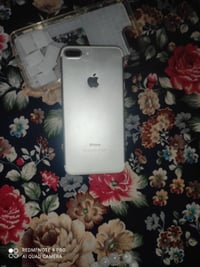 آيفون ٧ بلس • ١٢٨ • شخط