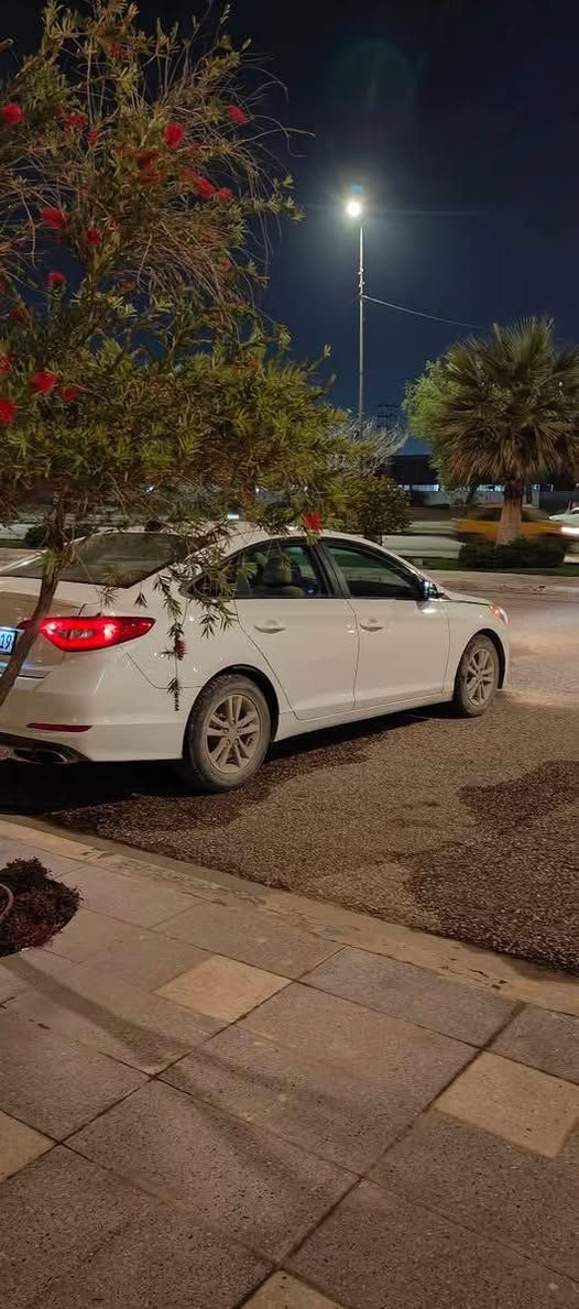 سلام عليكم سوناتا 2017 وارد امريكي ضربتها موضحه بلصور وبلعراق بيها تكشير صبغ  بلقماره والجنطه احنه معالجي ماشيه 150mi راعيها عربي بسمه كير ومكينه وتبريد ثلج حداديه نضيفه لايت زنون دواخل جديده مال جناي وهاي صورها كدامكم مكاني كربلاء ***********
117 وبيها مجال
