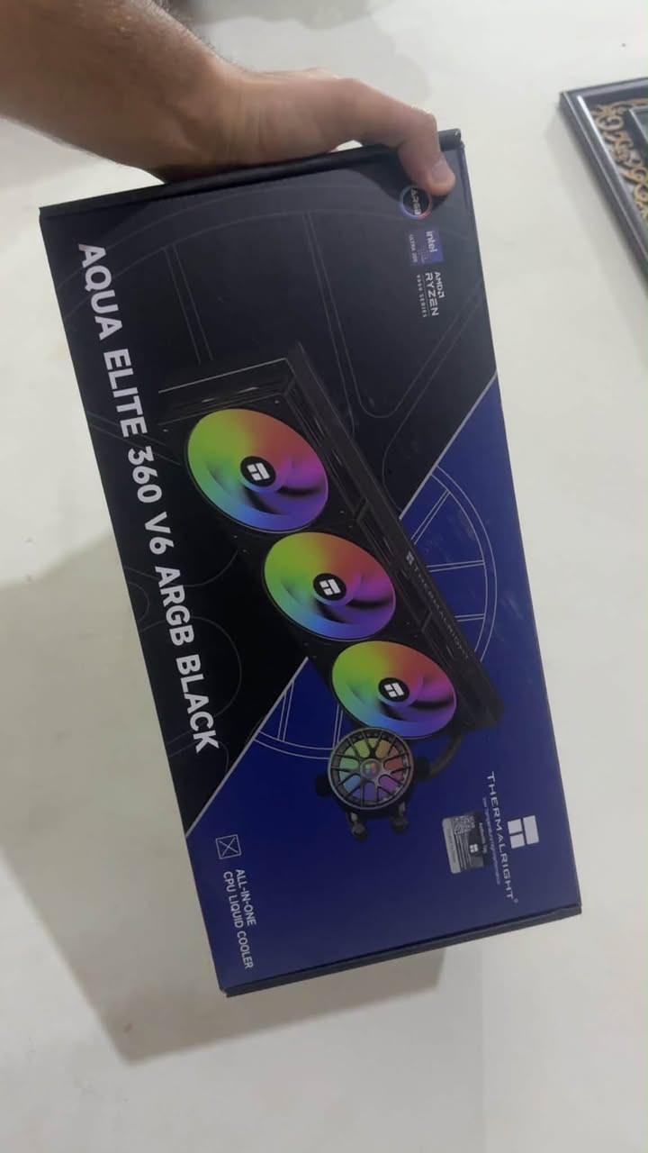 كرت الشاشة: PNY GeForce RTX 5070 12GB GDDR7 OC (EPIC-X RGB)
 المذربورد: MSI B650M BOMBER WIFI
 الرامات: T-Force Delta RGB DDR5 16GB (2x8GB) 6000MHz
 المعالج : R 5 7500 f
التخزين: TeamGroup MP44L 1TB M.2 PCIe Gen4 NVMe SSD
 المبرد المائي: Thermalright Aqua Elite 360 V6 ARGB Black
 مزود الطاقة: Xigmatek Thor T750M V3 750W (80 Plus Bronze / ATX 3.1) 
التجميعه جديدددده وكرايتن القطع كلها موجوده تجي تفحص وتاخذها

مكاني بغداد المشتل توصيل ماعندي 

*********** 
السعر 1,900,000
مليون و 900
