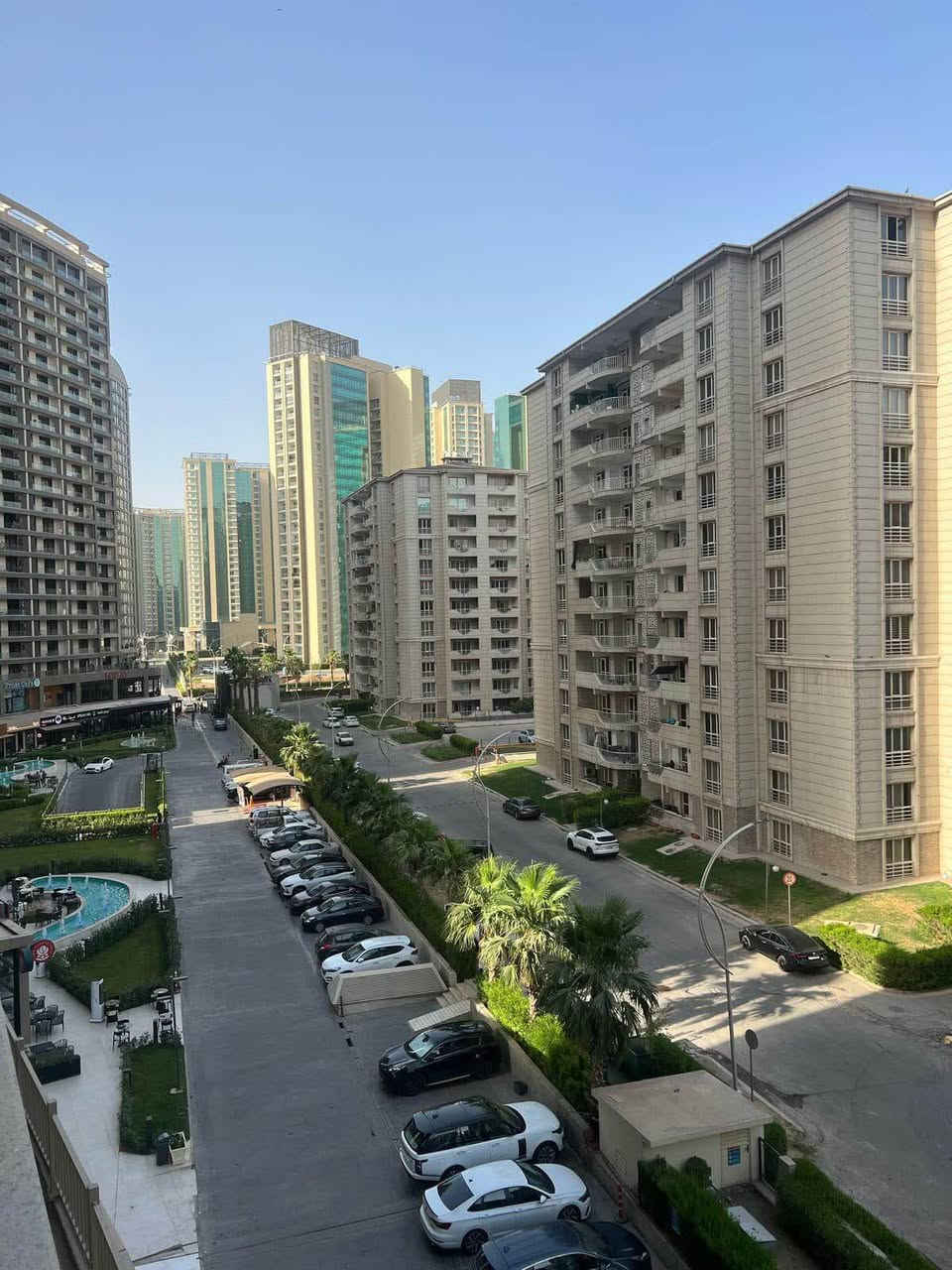 شقة مناسب للبيع سواء للاستثمار او للسكن 
امباير پيريل 
غرف واحد 1+1
واجيهة داخيلي
فول خدمات كهرباء ماء سيكيورتي  
للاستفسار اكثر اتصل على شركة 
📞☎️ 0750 386 1964 korek & whastup أربيل, العراق
