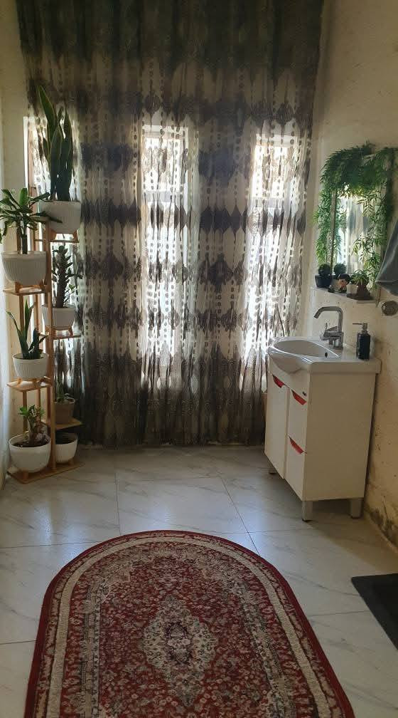 بيت للرهن المساحه ١٨١  غرفتين نوم استقبال صاله مطبخ سعر الرهن ٤٠ حي العامل قرب شارع المسطوصف سنتين قابل للتجديد ***********
