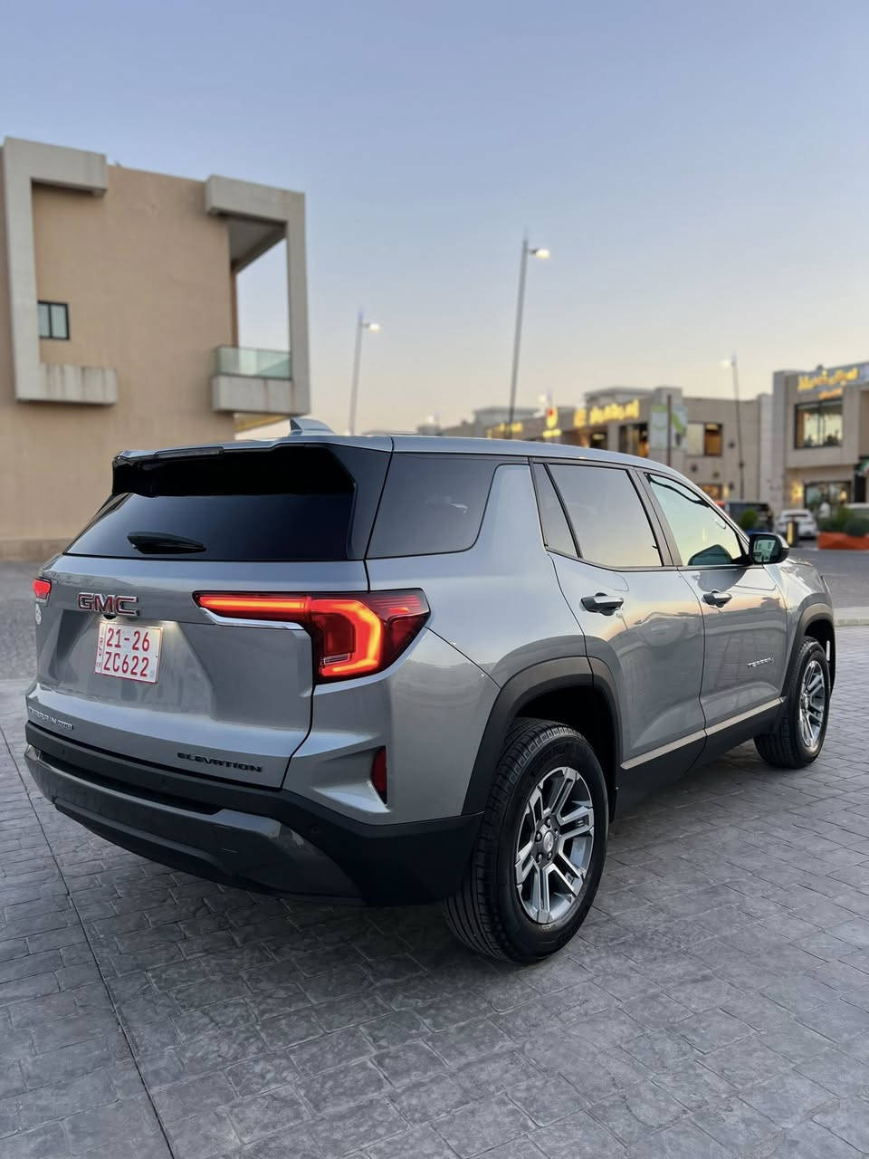 GMC Teerin 2025

جيمسي تيران إيلڤيشين 2025

الشكل الجديد كليا  💎

فول مواصفات عدا سلايت

امامي خلفي كبس 

السياره جديده جدا

ماشي 19 ميل فقط

فقط حافة الباب صبغ 

مكان السياره اربيل

سعر   235 $

للاستفسار  ***********
