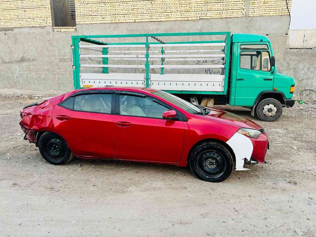 سلام عليكم للبيع تيوتا كورله موديل 2018رقم اربيل ارقام وسنويه جدد تحويل مباشر اخوان سياره تعرضت لحادث ضربه جاملغ خلفي كما موضحه بلصوره ابيع على وضعهه سياره شغاله سابقاً مكفوله مكان السياره بغداد الاستفسار ***********
