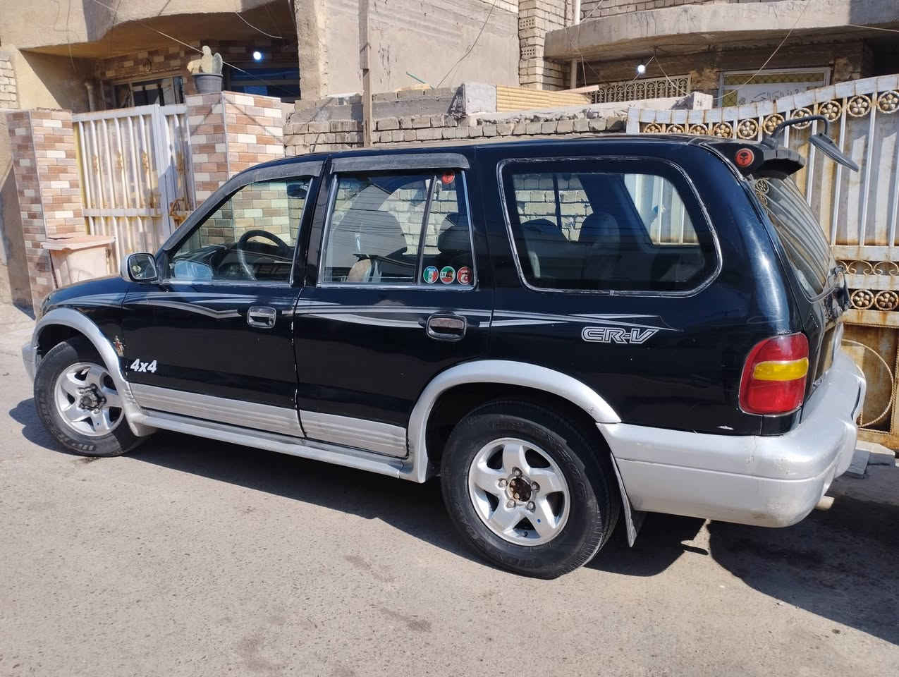 كيا سبورتج 2001 شاصي طويل مكينه 2000مسكر كير اوتو محور. مال ونجي رقم بغداد رباعي بااسمي للبيع او المراوس ***********
