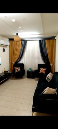 شقه 100م طابق6 مجمع b2 واصل 43 مطلوبه 6اشهر تباع مؤثثه اثاث كامل مصبوغ...