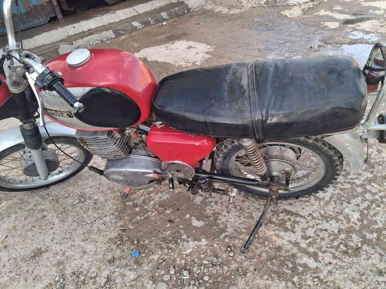 سلام عليكم للبيع امزت ٨١  بي لحيم خشم وجوي كشن  كصه ٧  كير بي ثالث السعر ٣٥٠ مكاني فلوجة هاتف ***********يوجد  من رخصت مدير الكروب المحترم

