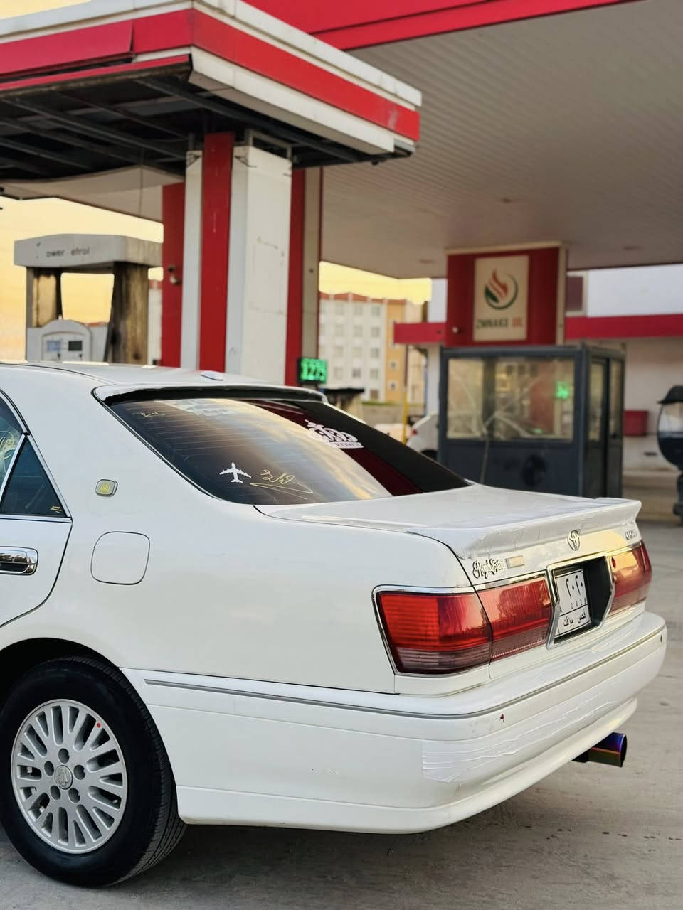 بەناوی خواری گەورە 
مەلیکە  بڕاوە بڕاوە بۆفرۆشتن 
مۆدیل../2003
مەکینە ../Dfبچوک 71
2دووگمەیە 
سەیارەکە کامل مەسرەفە  کامل جایزە ماڵی دۆستە 
بێ تەقەو ڕەقە  تەبریت ساردووگەرم ئیشەکات 
بێ چاڵوو بێ شوخت سەیارەکە بەدووای یەک شتامەگەڕی  
 گێڕو مەکینە بەشەرت  سەخف بەشەرت 
بۆزانیاری زیاتر تەلەفونکە
شوین ../چەمچەماڵ 
سعری ../38گڵاو مەجالی کەم  
مەعمەلە  لەچات ناکریت
ژ.م../***********
واتسئاپوو ڤایبەری لەسەرە
