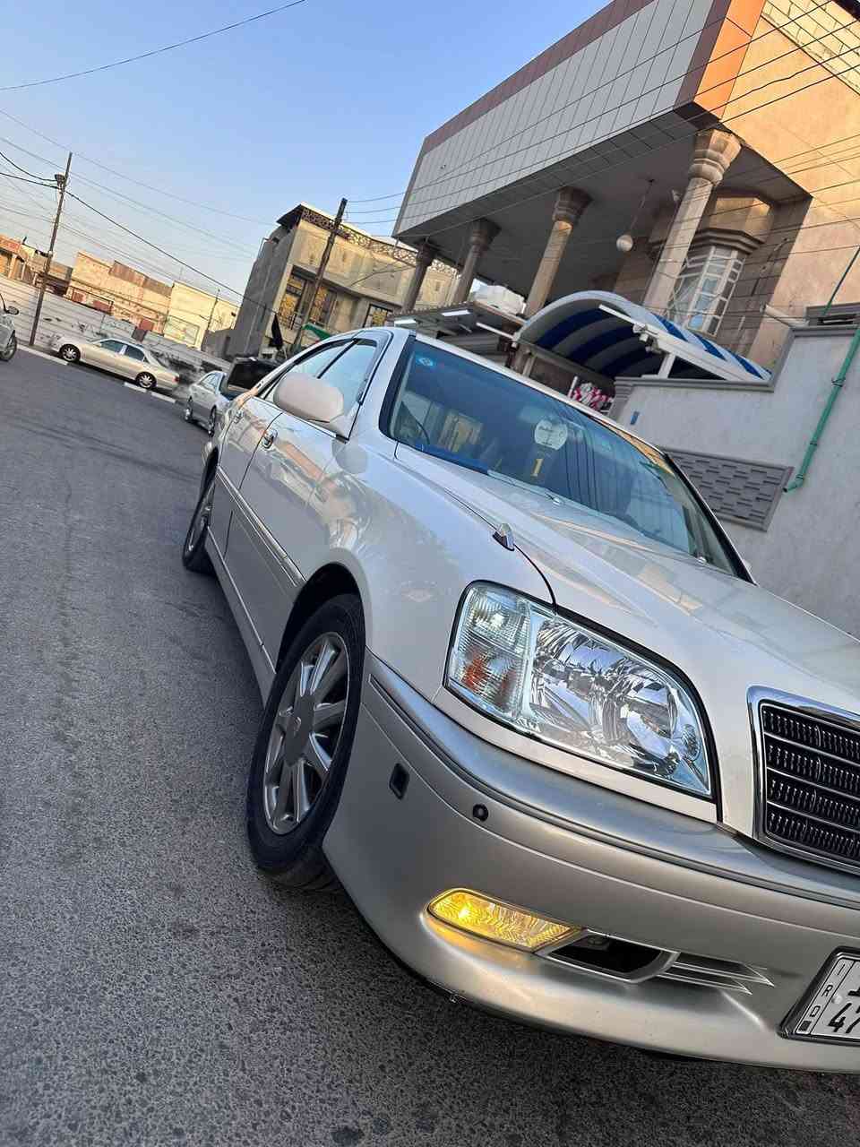 السلام عليكم
للبيع ملكة جنون 
موديل ٢٠٠٣
الون ابيض محجل  
تسجيل جديد 
قرار ٤٨  رقم بصره شرط التحويل ثاني يوم بسمي 
٤ دكم  ردار  ٤ كشنات كهرباء جلد كرستال اصل وفصل 
لايت زنون عالي ناصي  يصعد وينزل ويه سويج
حجر كزوز بلادي مامفتوح فوك جوا 
سيدي ٦ اقراص بلاتوث كامره حساس امامي خلفي 
كامرات امامي خلفي بلادي اريل امامي خلفي اصل
يرباك دركة وتكم برده خلفيه كشنات جلد 
ستيراً كهرباء  ديفور الجبير شاصي ٧٥ 
ويلكب نجم تخم تاير  حداده مشط لكزاز يسر بلادي 
تحكم ستيراً صفحتين كروز سرعه تيبلام 
سياره كفاله كص وضربه وصبغ وتبديل 
بيها دحجه صبعين يم بك لايت ومسحب كارت 
كفاله صبغ العراق واليابان ماشيه ٧٠
اي ستفسار الاتصال بالرقم 
مكان السياره البصره 

*********** 
اي استفسار الاتصال بالرقم   مكلف بالنشر
