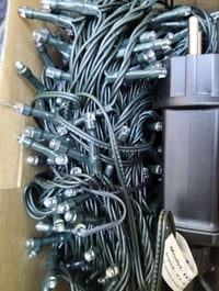 نشرة ضوئية • ٣٠ متر • ٣٠٠ لمبة