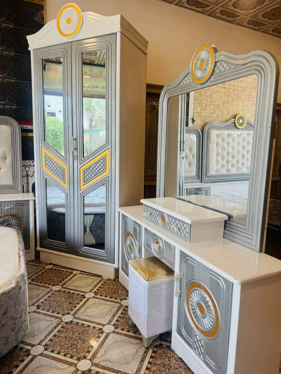 يعلن معمل ومعرض الجشعمي 
بمناسبة اقتراب عيد الفطر المبارك 
عرض خاص لمدة 7 ايام 
الكميه محدوده 
غرفة نوم صاج عراقي 
صبغ حراري درجه اولى 
السعر مليون و800
الرمادي التأميم شارع المشاتل 
قرب ركن المدينه 
للاستفسار***********📞 الرمادي, الأنبار
