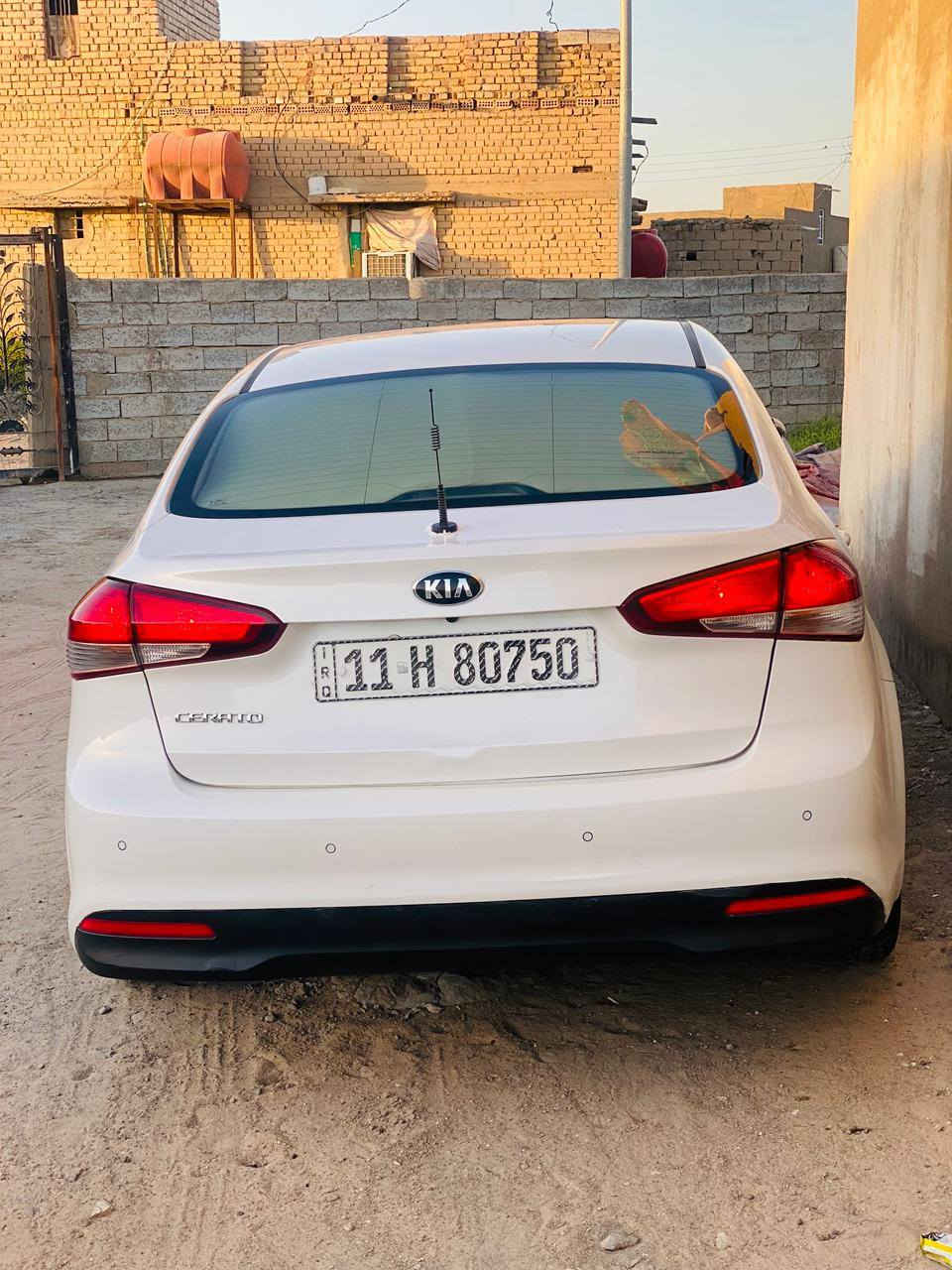 للبيع كيا سيراتو موديل 2018موصفات ماعده البصمه وفتحه بيه بس دوسه صبغ فقط ولباقي كفاله عامه رقم بغداد بسمي 
موصفات
لد امامي

حساس امامي وخلفي

شاشه وكامره

ثلاجة
شفتات ستيرن

نضام سبورت نضام ايكو.         *********** 

مرايات شفط
ويل كب
مثبت سرعه

نضاره وساحبه
بعد بيه موصفات.       سعره 145وبيه مجال قليل
