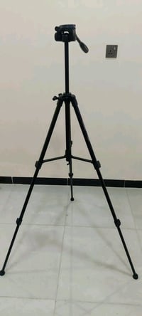 ستاند ثلاثي • اصلي • مجال بسيط