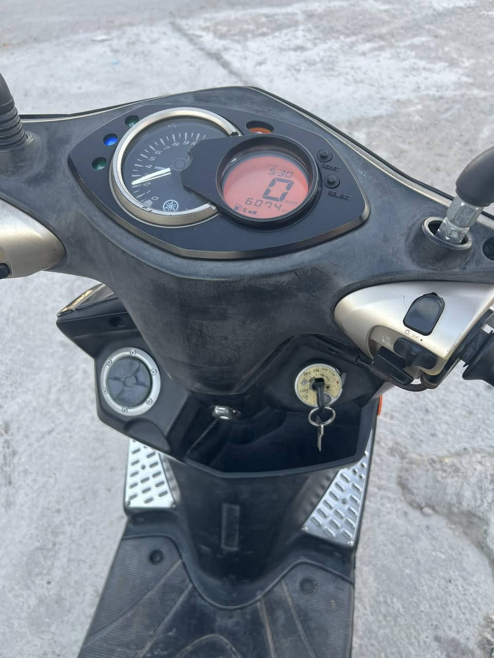 سلام عليكم دراجه سكنس فحول ماف رنبه خير من الله جديد شلعه ومعدل بلاديه برغي مادمفتوح بيهه سعرهه ٩٥٠ بيهه مجال قليل ***********
مكاني حي اور
