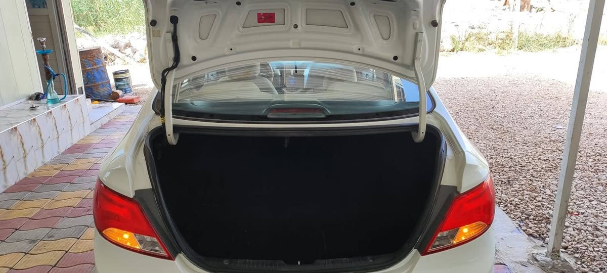 عليكم ورحمة الله وبركاته 

سياره للبيع فقط فقط 

اكسنت موديل 2016 لون ابيض 

رقم قادسيه الماني مداور ثاني يوم 

كفاله عامه عدا كارت حك اربع أصابع بالباب 

مكينه 1600 المرغوب ناعمه وجديده 

سياره جديده وحلوه معنى الكلمه 

فول مواصفات 

فتحه بانوراما طكتين 

تحكم ستيرن جهتين 

شاشه تاب 

اشاره بالمري 

خمس وياله كروم جدد 

حداديه وباتري + دوشمه جديده 

تخم تاير جديد 

سياره جديده بمعنى الكلمة تجي وتكلب وتقتنع وبيك خير وتدلل 

رقم الموبايل *********** المكان (النجف الأشرف) (الكوفه)(العباسيه)

سعر سياره ب128 وبيه مجال لشراي
