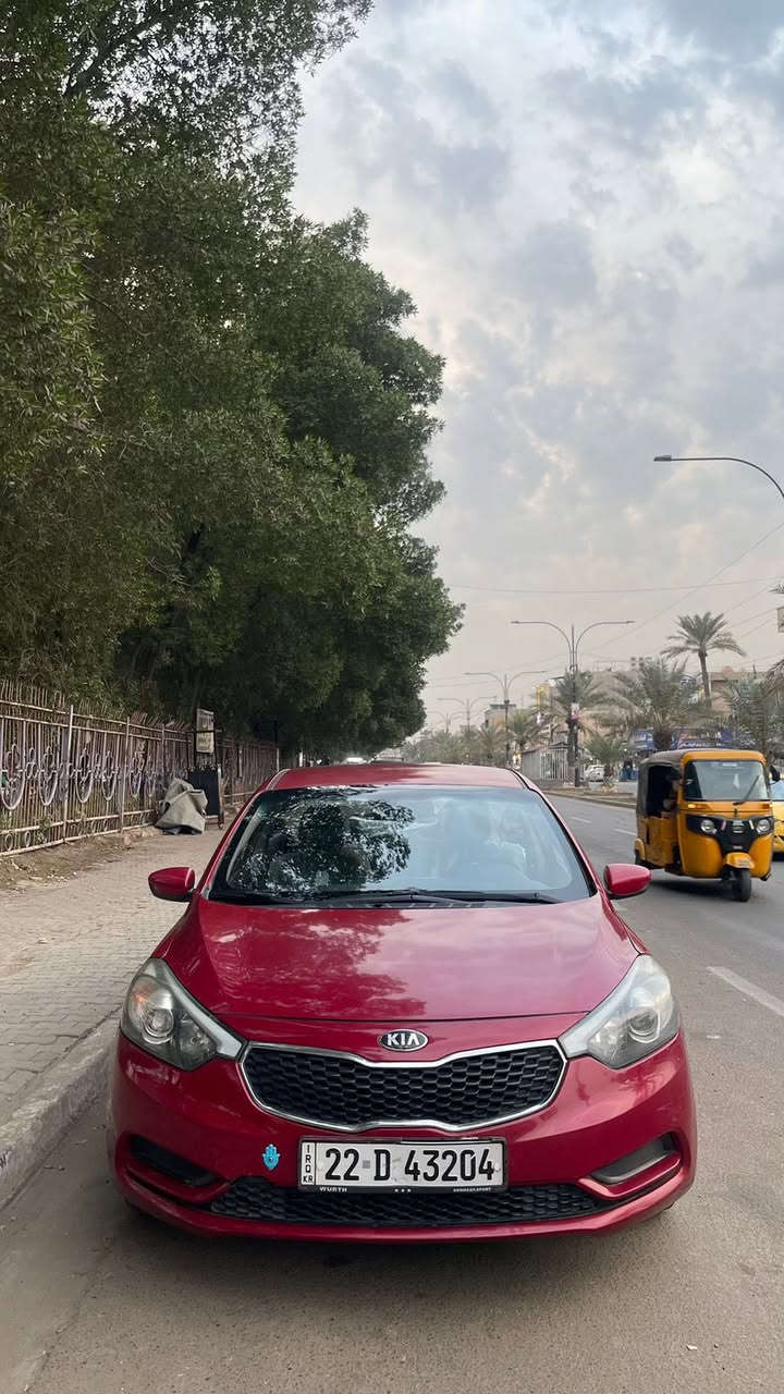 كيا سيراتو  16
محرك 1600
كير مكينه كفاله  
حادثها بنيد مبدل  ومصبوغ
وجاملغ خلفي مضروب ومعدل شوي من البدنه
بدون دواخل لغد شاصي مكفول
تحكم ستيرين جهتين 
كروز سرعه
 كامرا خلفيه  
رقم اربيل جديد تحويل ثاني يوم سنويه ٢٠٢٧
سياره مال جناي مو بياع شراي 
سعر 100بيها مجال للشراي 
***********
