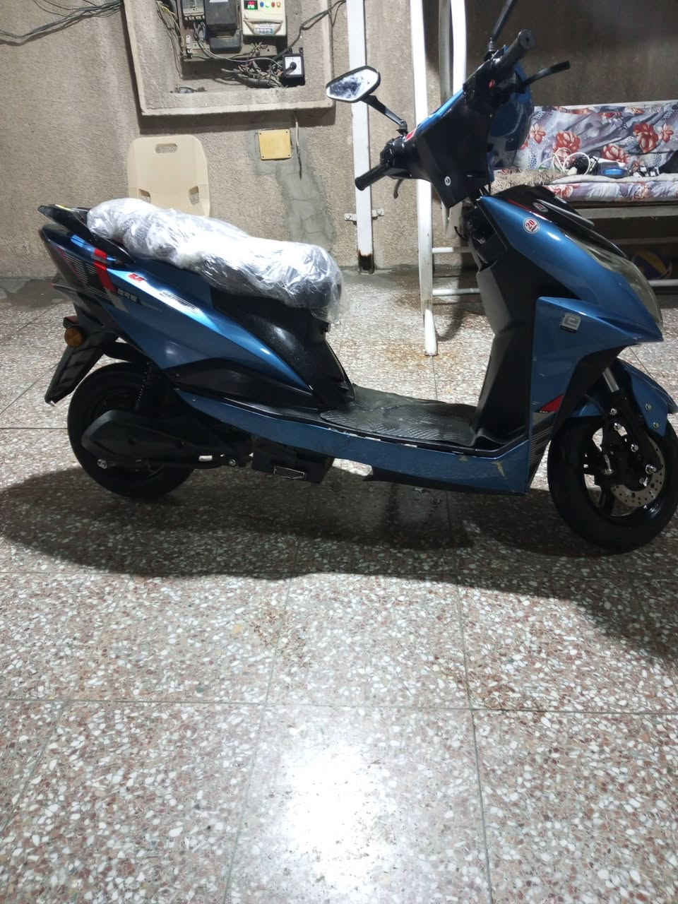 السلام عليكم للبيع دراجه ماتركس شركة امتي ار خمس بطاريات كبار 3نمر اشاير يمنه يسره لايت زنون عالي ناصي هورن نضام البارك والرجوع للخلف موديل 26 مكاني بغداد البلديات سعر 390 وبيها مجال ***********
