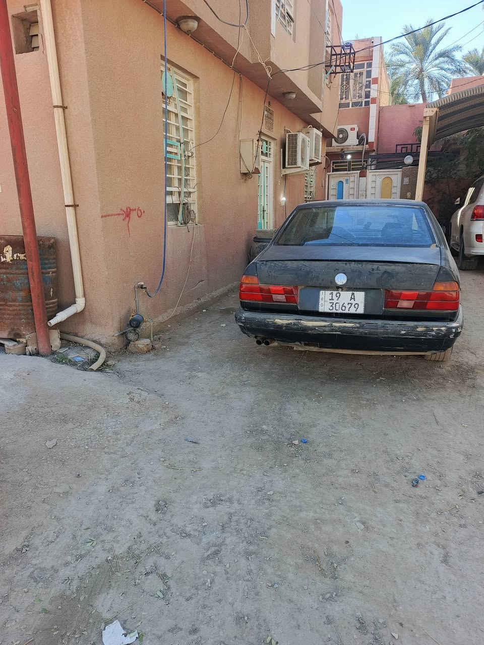 السلام عليكم بي ام دبليو حجم 735 حجم المكينه 6 مفتوح الساره جاهزه ما ناقصها شي كير مكينه جدد رقم كربلاء نكليزي ابيع مستعجل سعر 35 وبيها مجال ما متواجد على الفيس اتصل على رقم الهاتف*********** مكاني كربلاء  حي العباس
