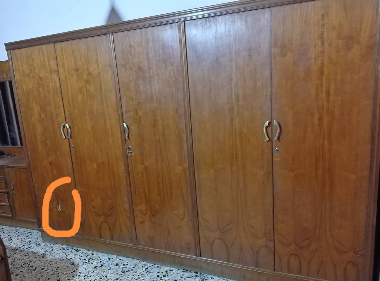 غرفه خمس بيبان صاج  داخل وخارج
الشعب شارع الصحه


**إذا كنت صاحب هذا الإعلان وتريد حذفه لأي سبب، رجاءا أرسل رسالة إلى الدعم الفني**