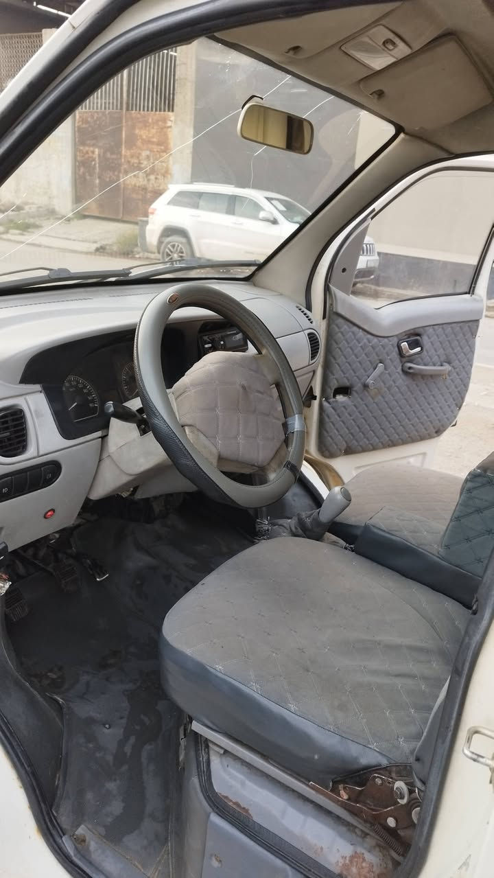 كيا هانڤي قمارة وربع  ورقم نينوى اصفر 
محرك +كير+طخمات+تايرات شرط
كهربائيات كلها شغال كشنات وارضيه جلد
مغلف جديد مكان سيارة موصل .
صاحب الشرعي موجود شرط تحويل بدون اي غرامات،الاتصال ☎️
☎️***********
☎️‏‪0771 823 4809‬‏
