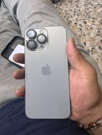 ايفون ١٥ برو ماكس الجهاز مكفول من كلشي ماستر  البطارية ٨٩  الكيبل الاص...
