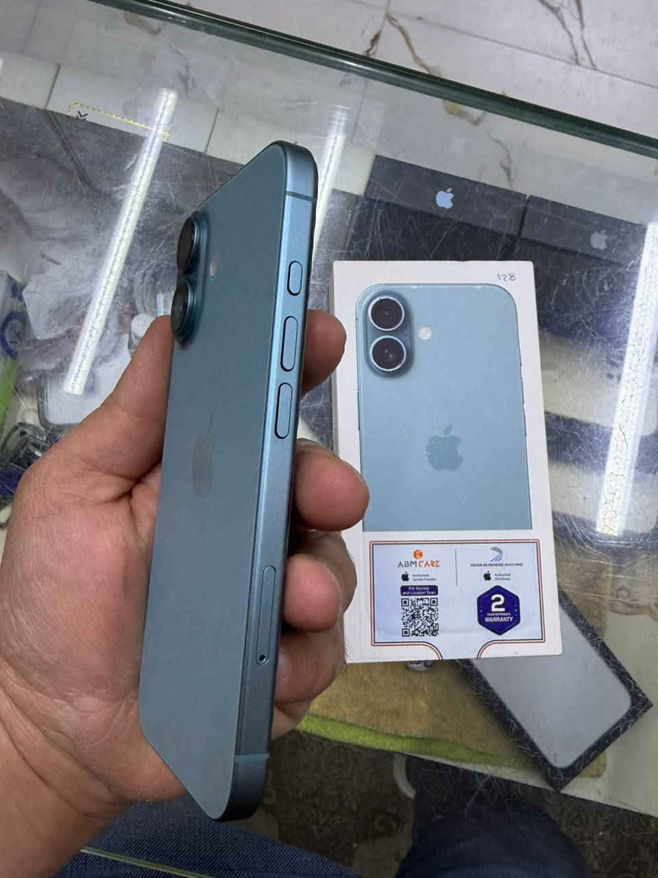 ايفون 16 ضمان ABM شرق اوسط
بطارية 100 مستخدم قليل جدا
ذاكرة 128 وملحقاته كاملة نظافته ١٠٠/١٠٠  
((( السعر ادخلي خاص اكتبلي تم ويجيك السعر مباشرة هيج لون مميز  🌚🩵 )))
وشعندك للبيع او مرواس او تشتري كلشي نستقبل راسلني عالخاص عنواني النجف 
*********** رقمي هذا للاستفسار
