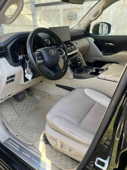 لاندكروز 22 ساز vx فول الفول فقط بارد قليل بالباب رقم اربيل تحويل السعر 67 الف مكان بغداد ***********
