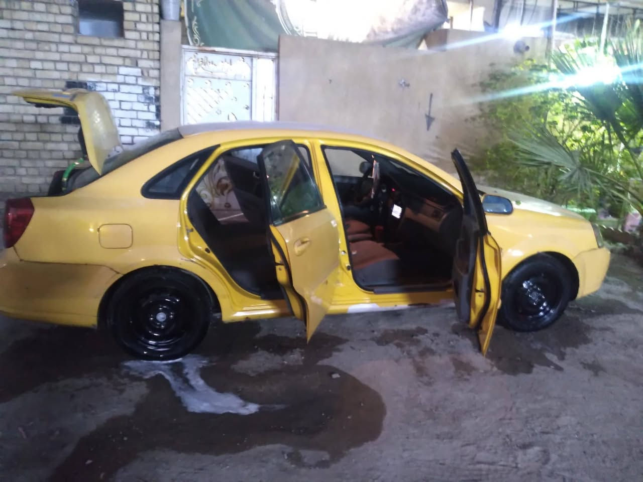 سلام عليكم سياره اوبتره 
موديل 2011 السياره خليجي حادث اموضح في الصورة 
صدر نص عمر 
سياره رقم انكليزي سنويه صاقطه تبريد شغال سياره بلادية شركه العامه   الستفسار رقم *********** المكان 
بغداد مدينة الصدر
