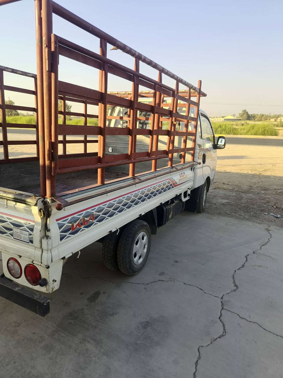 كيا حمل 2700 رقم واسط مشروع وطني شرط التحويل مكانهة ديالى سياره خير من الله شاصي دواخل محرك فول تايرات كلهن جديده قابل شهر شادهن سعرهة 118 وبيهة مجال  
رقم ***********
