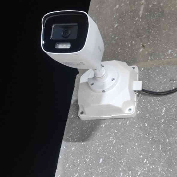 📸 تنصيب منظومة كاميرات مراقبة متكاملة – شركة Hilook

احصل الآن على منظومة مراقبة عالية الدقة تتكوّن من 7 كاميرات بجودة 2 ميكا مع زوم ×40 لالتقاط أدق التفاصيل بكل وضوح!

🔹 المواصفات:

7 كاميرات Hilook بدقة FHD 2MP وزوم قوي 40X

هارد 1TB لتخزين التسجيلات لفترات أطول

بوكس حماية مطري لحماية التوصيلات الخارجية

UPS بقدرة 140W لضمان استمرار المنظومة أثناء انقطاع الكهرباء

🔒 أمان مستمر — جودة عالية — سعر مناسب
للاستفسار والحجز تواصلوا معنا عبر الرسائل أو الاتصال المباشر.

☎️ ***********
☎️ ***********

📍 قضاء السدير - مجاور اسواق حجي حامد
