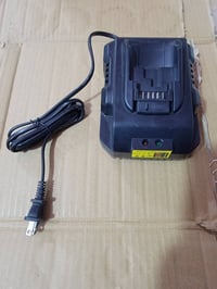 شاحن بطاريات • إلكترونيات