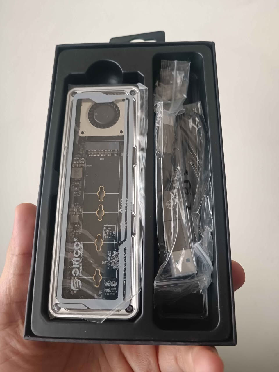 ORICO Aluminum Crystal 40Gbps M.2 SSD Enclosure with cooling fan
راك اوريكو بسرعة هائلة مع مروحة تبريد للمحافظة على الأداء الثابت بغداد, العراق


**إذا كنت صاحب هذا الإعلان وتريد حذفه لأي سبب، رجاءا أرسل رسالة إلى الدعم الفني**