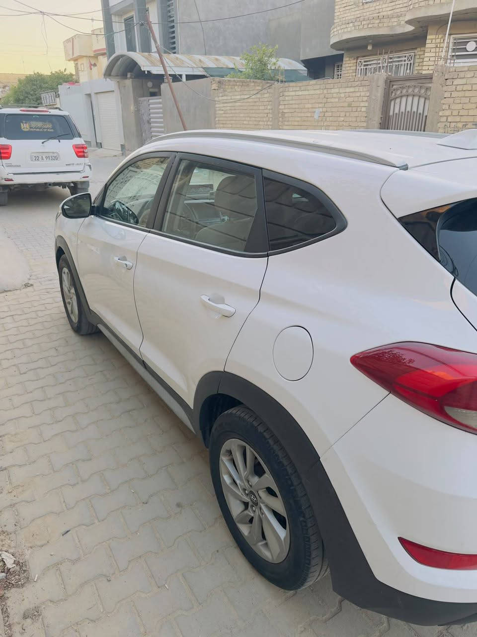 توسان للبيع 
وارد امريكي 
2018
بيه قطعتين صبغ+بارد في الهلال 
ماشيه 36mi
فول ماعدا البنراما 
رقم نجف انكليزي الدولي 
سنويه جديده قبل ثلاث ايام سويته 
السعر 147وبيه مجال 
رقم ***********
مكاني كربلاء
