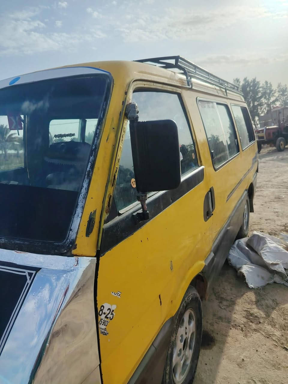 كيا بسته موديل 93 البيع سياره جهاهزه سعر 35 بيه مجال ***********
