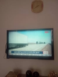 شاشه شونك حجم ٤٢ بدون نت شغاله للبيع سعر ١٥٠ مكاني بغداد تاجي ٠٧٨١٠٧٠٢...