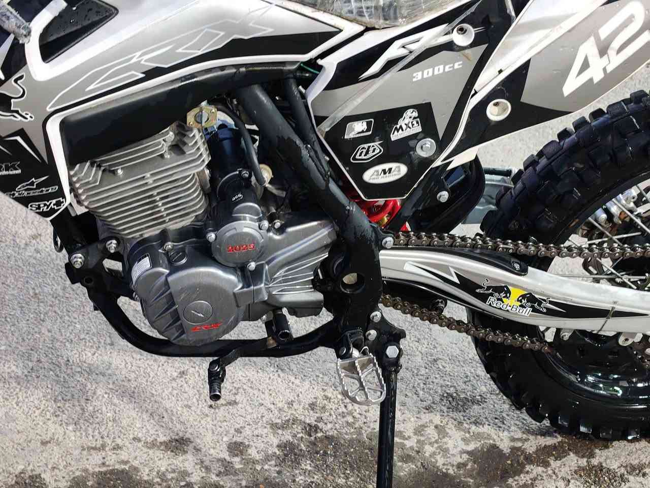 قفاز CRX2025
300cc
(***********)
