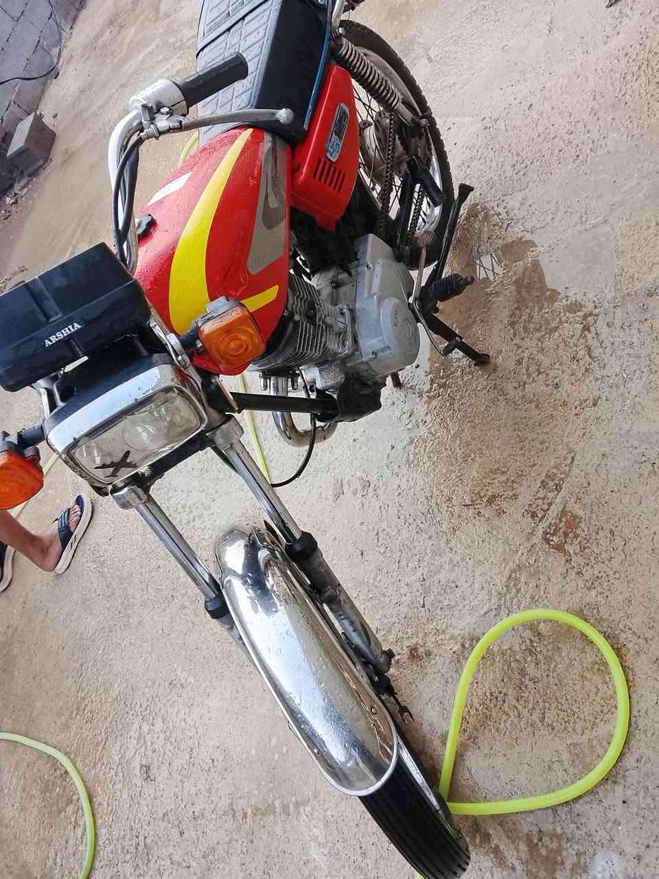 سلام عليكم دراجه اربعه كير كتاب
ملع شكلش شغال كهربائيات شغاله دراجه ماتذب عليه ربع 
مديل 19اوراق ستنساخ السعر خاص مكاني كوت شارع النفط رقمي ***********.  واني خادم
