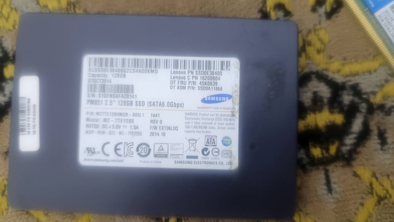 الرامات 4×2 ddr4 mhz   crucial.....30
الهارد ما انحجز للاسف......20 

موجود توصيل


**إذا كنت صاحب هذا الإعلان وتريد حذفه لأي سبب، رجاءا أرسل رسالة إلى الدعم الفني**