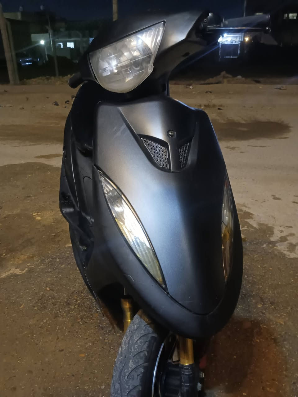 السلام عليكم دراجه للبيع 
ماكس عدله 
مكينه 55بوشته
دبل امامي رياضي
صالنصه رياضي 
شغاله نكره سلف 
بس عوزه باتري الباتري ماله تعبان دراجه فول
سعره 450الف وبيه مجال قليل 
مكاني ميسان نهاوند الرابعه 
الرقم***********
